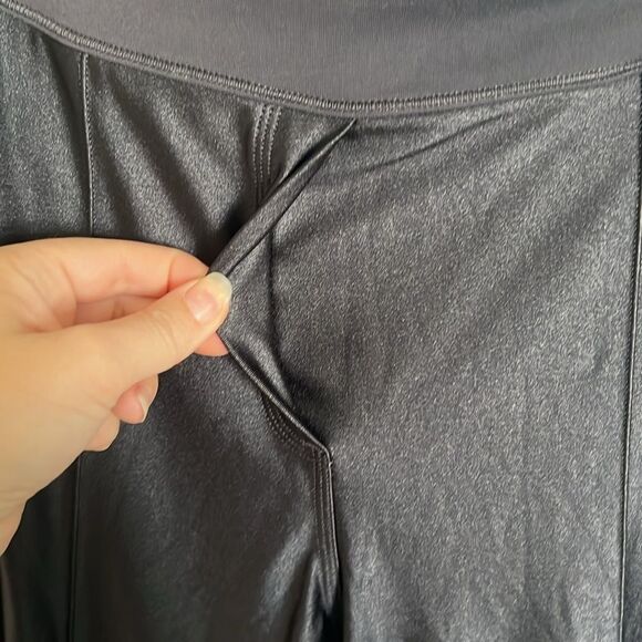 Lululemon Pants Size 4 Shiny Front Back Pocket Leggings - Picture 6 of 10